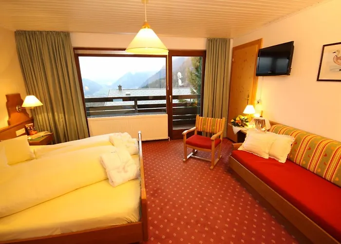 Naturhotel Taleu فندق بورسربيرغ