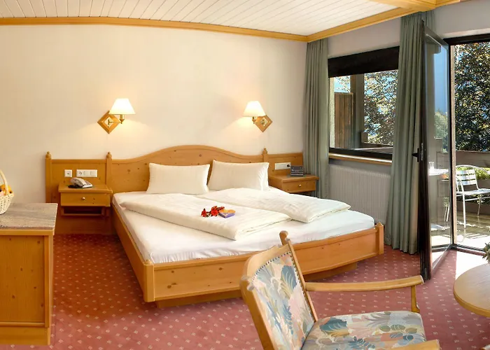 Naturhotel Taleu فندق بورسربيرغ