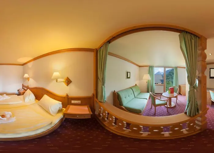 فندق Naturhotel Taleu