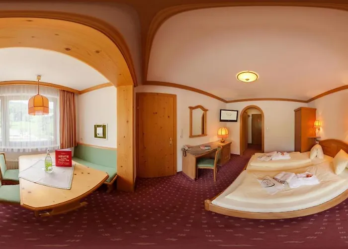 Naturhotel Taleu فندق